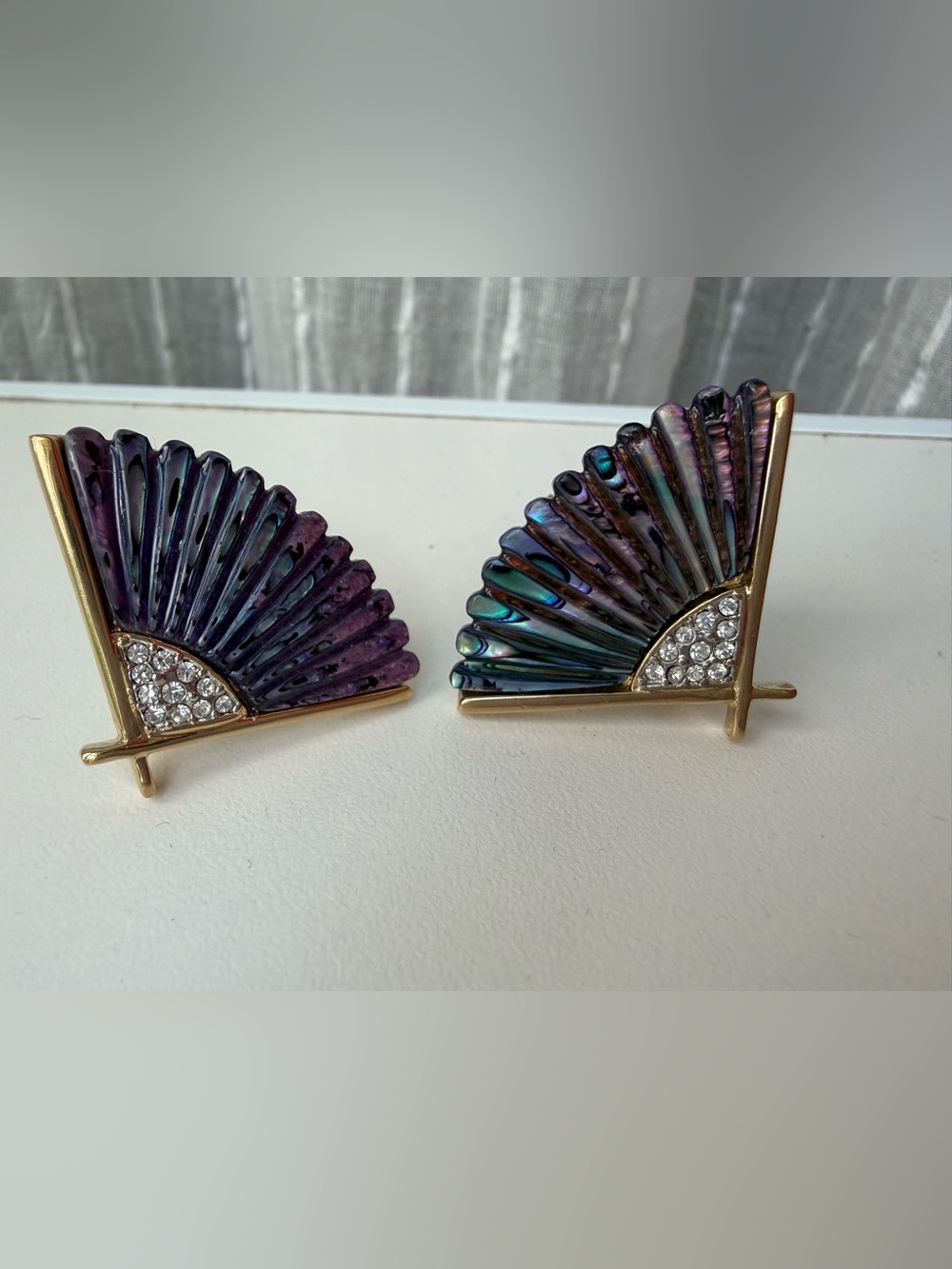 Vtg BUTLER Signed Fan Earrings Abalone Deco Retro Boho Y2K Clip On Statement FAC